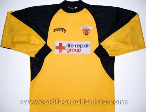 Blackpool Goalkeeper football shirt 2003 - 2004