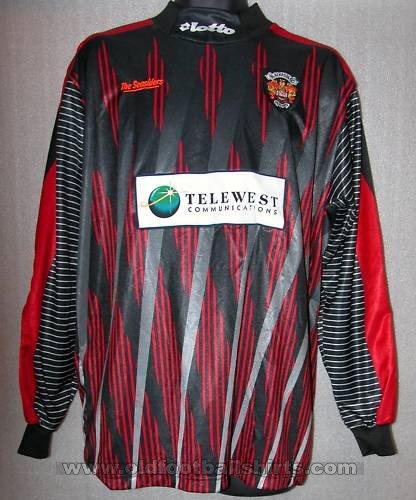 Blackpool Goalkeeper football shirt 1997 - 1999