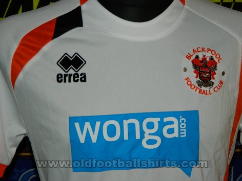 Blackpool Training/Leisure football shirt 2013 - 2014
