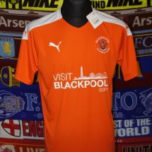 Blackpool Home football shirt 2020 - 2021 sponsored by VisitBlackpool.com