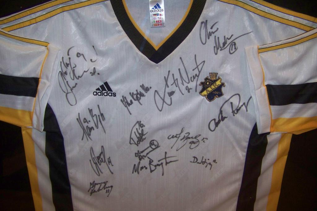 00’s  AIK Fotboll game shirt 00's AIK Fotboll game shirt Vintage Adidas AIK Football Shirt