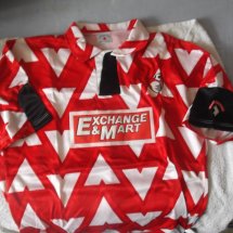 Bournemouth Home football shirt 1992 - 1993 sponsored by Exchange & Mart