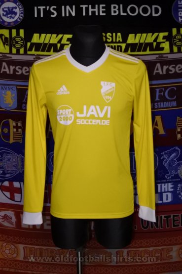 1. FC Mönchengladbach Dış Saha futbol forması 2017 - 2018