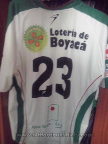 Patriotas F.C. Away football shirt 2011