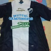 Home football shirt 2010 - 2011