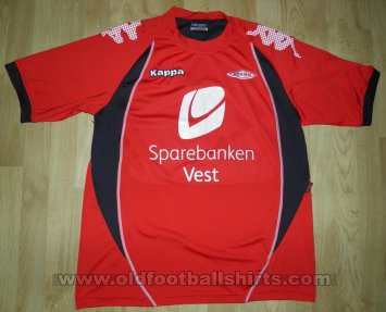 Brann Bergen Training/Leisure football shirt 2008 - 2009