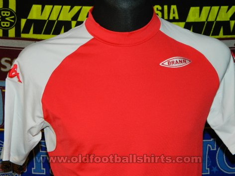 Brann Bergen Home football shirt 2009 - 2010