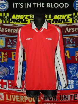 Brann Bergen Home football shirt (unknown year)