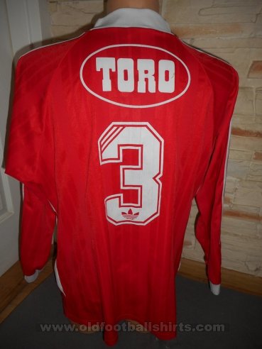 Brann Bergen Home football shirt 1995