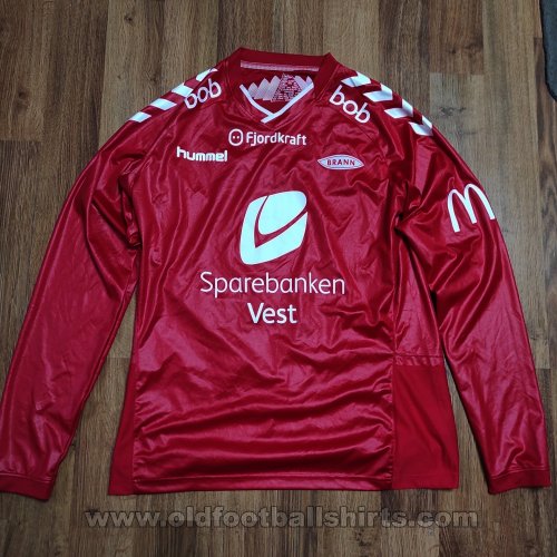 Brann Bergen Home football shirt 2016 - 2017