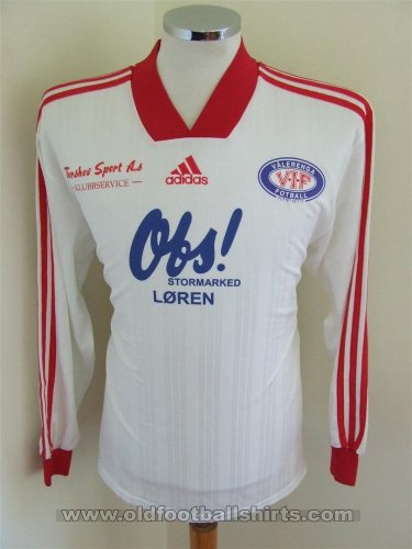 Vålerenga Away football shirt (unknown year)