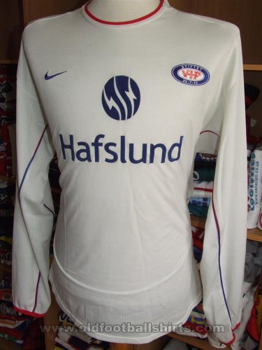 Vålerenga Away football shirt 2005