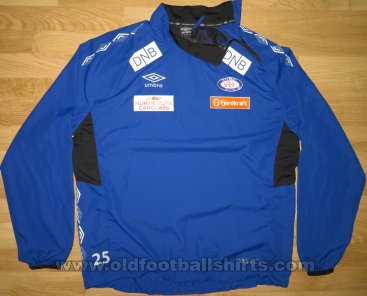 Vålerenga Training/Leisure football shirt (unknown year)