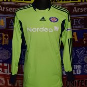 Goalkeeper football shirt 2011 - 2012