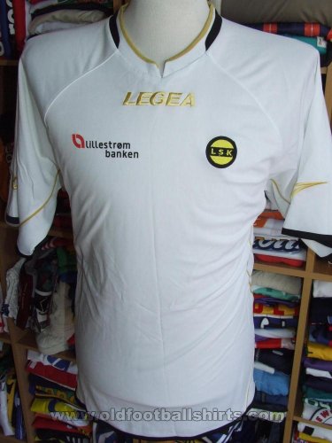 Lillestrøm Training/Leisure football shirt (unknown year)