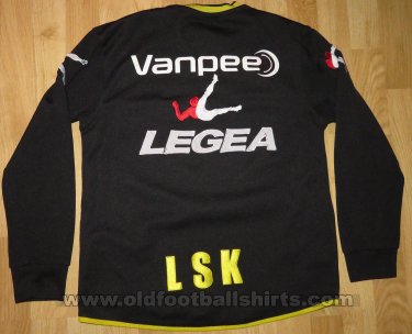 Lillestrøm Training/Leisure football shirt (unknown year)