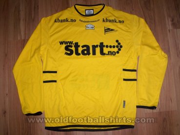 IK Start Home football shirt 2000