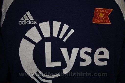 Viking Stavanger Home football shirt 2002 - 2003