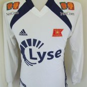 Away football shirt 2002