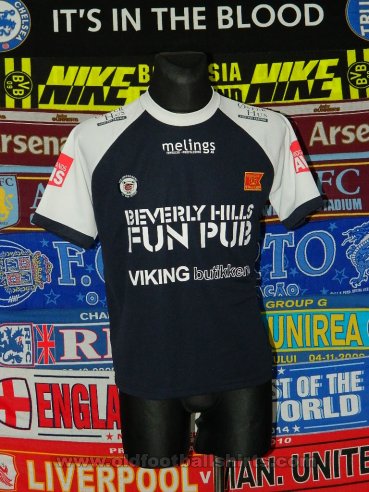 Viking Stavanger Training/Leisure football shirt (unknown year)