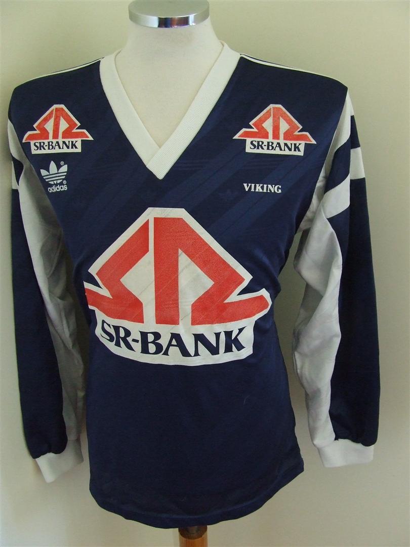Pin's Viking Stavanger – Insigne Club De Foot Norvégien – Vintage Années 1990