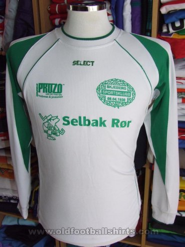 Skjeberg SK Home football shirt (unknown year)