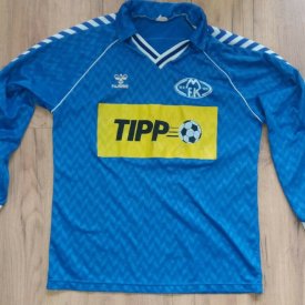 Molde Home football shirt 1988 sponsored by Tipp