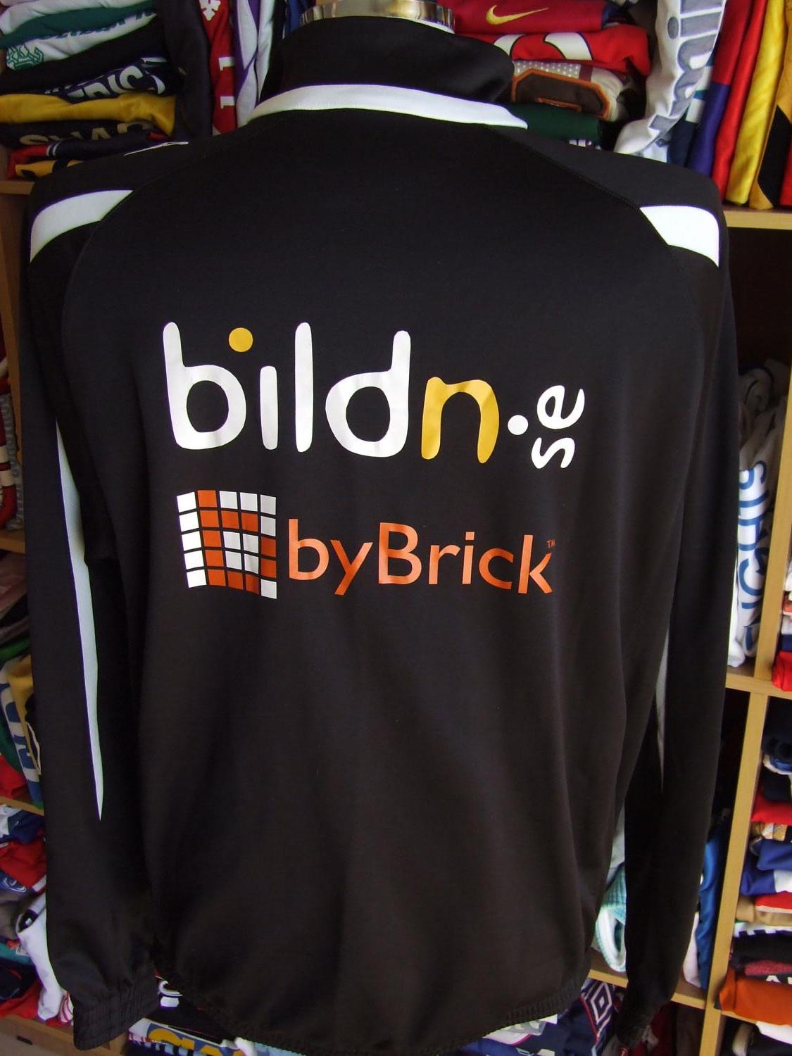 Skiljebo SK Training/Leisure football shirt (unknown year).