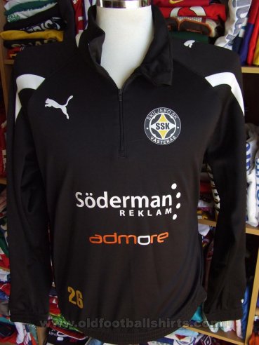Skiljebo SK Training/Leisure football shirt (unknown year)
