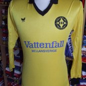 Home football shirt (unknown year)