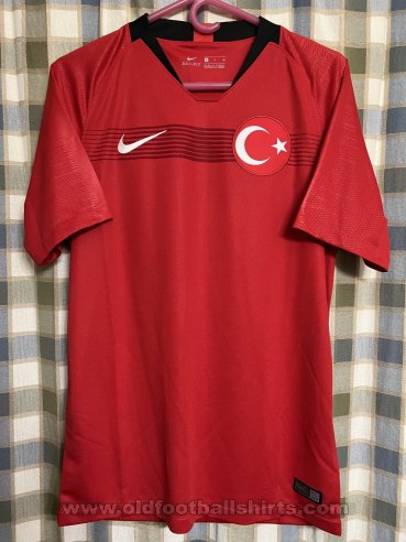 Turkey Home football shirt 2018 - 2020