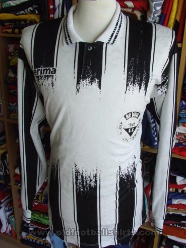Spvgg. Kirch-Grottenherten Home football shirt (unknown year)
