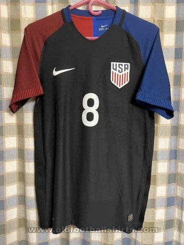 USA Fora camisa de futebol 2016 - 2017