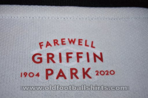 Brentford Home football shirt 2019 - 2020