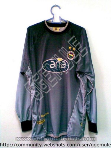 Fenerbahce Goalkeeper football shirt 2002 - 2003