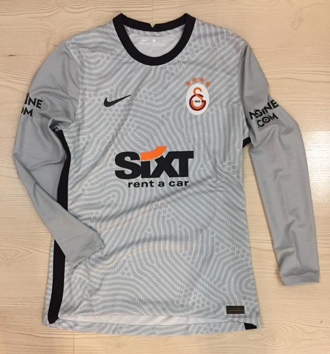 plasticitet sofistikeret Kenya Galatasaray Goalkeeper football shirt 2020 - 2021.