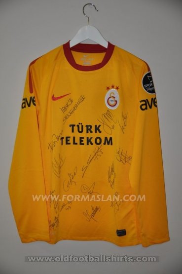 Galatasaray Third football shirt 2011 - 2012