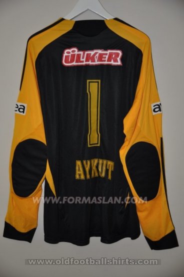 Galatasaray Goalkeeper football shirt 2009 - 2010