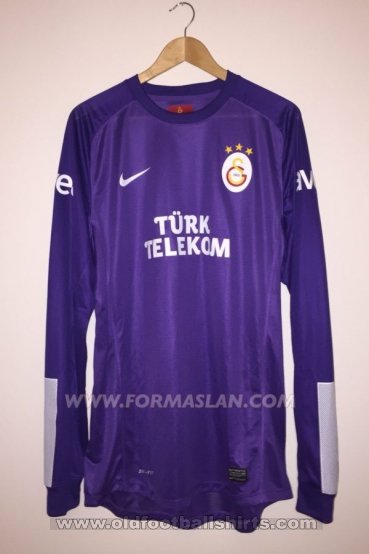 Galatasaray Goalkeeper football shirt 2013 - 2014