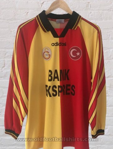 Galatasaray Home voetbalshirt 1997 - 1998. Sponsored by Bank Ekspres