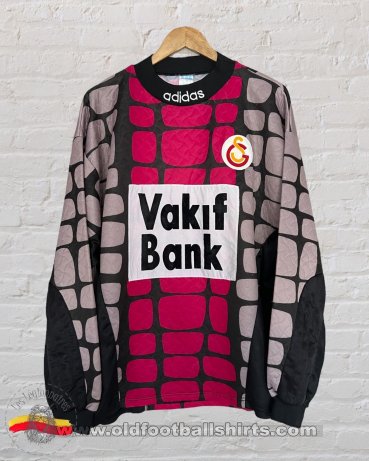 Galatasaray Goalkeeper football shirt 1995 - 1996