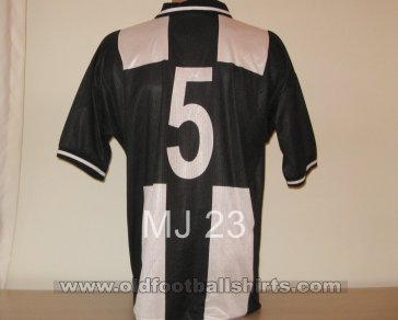 Besiktas Especial Camiseta de Fútbol 1998 - 1999