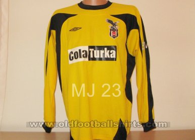 Besiktas Goalkeeper football shirt 2006 - 2007