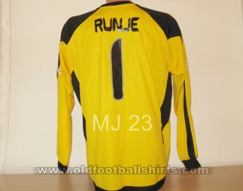Besiktas Goalkeeper football shirt 2006 - 2007