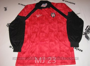 Besiktas Goalkeeper football shirt 1999 - 2000