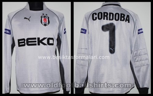 Besiktas Goalkeeper football shirt 2002 - 2003