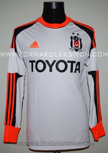 Besiktas Goalkeeper football shirt 2013 - 2014