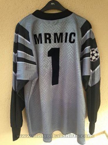 Besiktas Goalkeeper football shirt 1997 - 1998