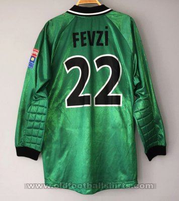 Besiktas Goalkeeper football shirt 2000 - 2001
