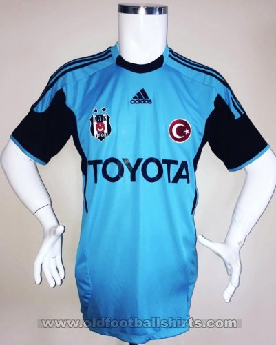 Besiktas Goalkeeper football shirt 2011 - 2012